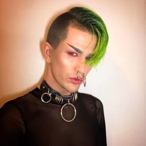 Meet your Posher, Travis